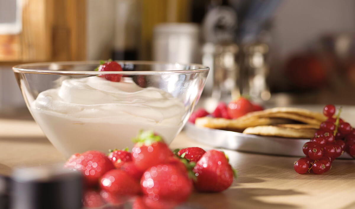 Foto Molkerei Weihenstephan Schale Joghurt mit Erdbeeren 